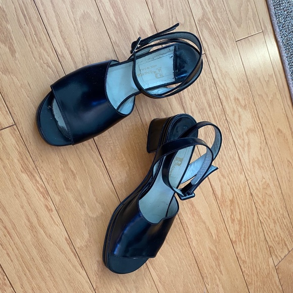 Browns Block Heel Sandal - Picture 3 of 4